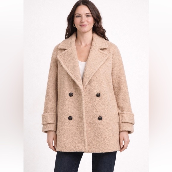 BCBGeneration Jackets & Blazers - BCBGENERATION Boucle Double-Breasted Coat oatmeal XL